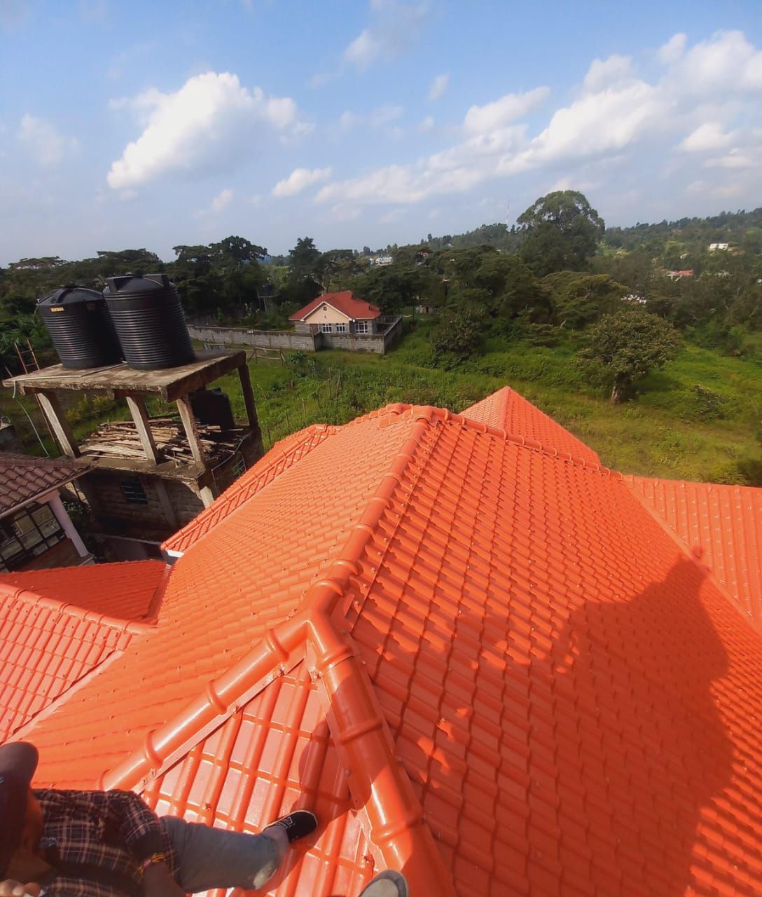 Orange Muwi SRT roof on a home